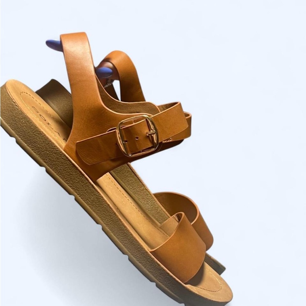Elegant Tan Light Weight Sandals